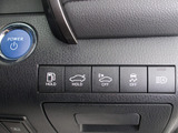 ★使いやすさや安全性を追求したステアリング周り!高級車ゆえにスイッチ類が多いのも特徴ですね!考え尽くされた配置ですぐに使いこなす事が出来ますのでご安心下さい!是非、体感してみて下さい!!