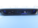 シンプルで視認性の良いメーター類です 。