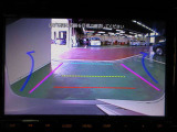 バックモニターで車庫入れもラクラクです。