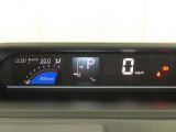 デジタルメーターのレイアウトを最適化しました。運転時のストレスを軽減し安全・安心な運転へ貢献します。