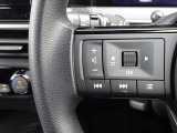 オーディオの音量調整など、ハンドルを握りながら操作できる便利なハンドルスイッチ♪