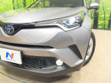 【シーケンシャルターンランプ付きLEDヘッドライト】人気の『流れるウィンカー』付きのLEDヘッドライトを装備♪高級感はもちろん、点灯時は存在感たっぷりで他車からも認識されやすく安心です。
