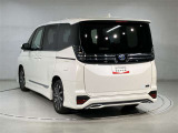 当店ではauも取り扱っております。お車と一緒にau携帯の機種変更も可能です♪また、自動車保険も取り扱っております。車の支払いと自動車保険の支払いをまとめてお支払い可能なプランもあります♪