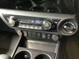 ☆トヨタ認定中古車の安心1 まるごとクリ-ニング☆室内外すみずみまで美しく仕上げています。
