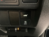 滑りやすい道路でも、安定してカーブを曲がることができるVSA装置搭載!