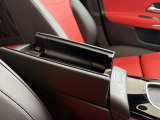認定中古車販売台数6年連続第1位!シュテルン世田谷グループのメルセデス・ベンツ新百合ヶ丘へ是非お越し下さいませ。2016年2期連続優秀顧客満足度販売店受賞のスタッフが丁寧にご対応いたします。