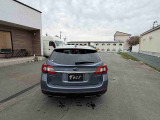 リアビューも洗練されたデザイン。後ろ姿までかっこいい人気車種。