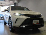 LEDヘッドライトです。デザイン性がよくとても明るいので、夜間の走行や悪天候でも安心です。しかも長寿命!