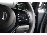 Hondaセンシングの機能のひとつ、アダプティブクルーズコントロール付!アクセルから足を離しても設定したスピードと前車との車間を保ち走行してくれます!車線維持もアシスト☆高速道路で疲労軽減ですね☆