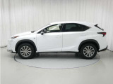 NX 200t Fスポーツ 4WD 