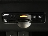 【ETC車載器】もはや必須アイテムのETCを搭載!高速道路のご利用時にとても便利!わずらわしい料金所での現金支払いが不要となりスムーズに通過できます♪