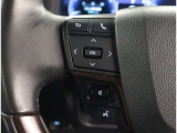 ステアリングスイッチが使い易いですね!
