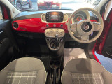 イタリア車らしいおしゃれなインテリア。乗り込むたびに気分が高まります。
