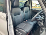 使用感のないきれいな運転席シートです!