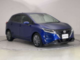 【車両状態証明書】査定協会公認のプロの検査員が公平かつ確かな基準で検査を実施。車両評価をもとに、安心しておクルマをお選びいただけます。