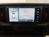 バックモニターを装備しています。車庫入れ時等に車両後方が確認出来るのでとても便利です。