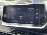 運転中の視線移動を抑えるレイアウトの「iCockpit」。