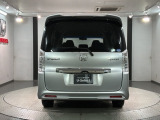 当社の車両には『安心して車選びをしていただくために』お支払い総額を表示しております。税金、自賠責保険料、登録費用、リサイクル料金が含まれており、県内登録及び届出で店頭納車の場合になります。