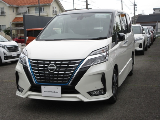 セレナ 1.2 e-POWER ハイウェイスターV 