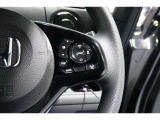 Hondaセンシングの機能のひとつ、アダプティブクルーズコントロール付!アクセルから足を離しても設定したスピードと前車との車間を保ち走行してくれます!車線維持もアシスト☆高速道路で疲労軽減ですね☆