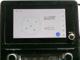 DCM(専用通信機)を装備したコネクティッドナビです。なおT-Connect契約により、令和10年5月まで無償でのご利用が可能です。詳しくは営業スタッフにお問い合わせください。