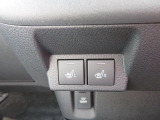 運転席、助手席にシートヒーター装備。寒い日の運転も暖かく快適です。