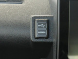 USB&HDMI差し込みあります。