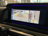 バックカメラにより駐車時の後方確認も楽にできます。お問い合わせは042-338-1133にご連絡下さい。