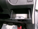 運転席収納ボックス。