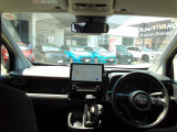 見通しのよいすっきりとした視界で、運転のしやすさは疲れにくさにも繋がりますよ♪