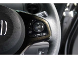 Hondaセンシングの機能のひとつ、アダプティブクルーズコントロール付!アクセルから足を離しても設定したスピードと前車との車間を保ち走行してくれます!車線維持もアシスト☆高速道路で疲労軽減ですね☆
