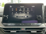 メーカーオプションナビは9インチの大画面に加えて、Bluetooth接続・HDMI端子・Apple CarPlayワイヤレス接続・スマホのワイヤレス充電など多数の機能が満載です!!