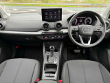 車の情報もひと目でわかるディスプレイは魅力的です。ショールームでぜひ、ご覧になられてください。