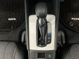 オートマチックシフトレバーは、手になじみ操作しやすい形状で安全運転にもつながります♪