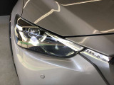 LEDヘッドランプ装備・消費電力が少なく明るいので夜間走行も安心して運転出来ます。