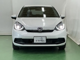 LEDヘッドライトを装備しています。LEDヘッドライトはとても明るく、雨の日や夜間走行も安全・安心です。オートライトコントロール付きで周囲の明るさに応じて自動で点灯・消灯します