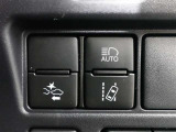 安全運転を支援する機能が付いてます。詳しくは店舗スタッフまでお尋ね下さい。