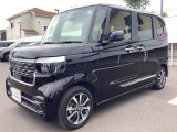 車名の由来:N-BOXの「N」は「New」「Nippon」「Norimono(乗り物)」「Next」のそれぞれの頭文字も含め「これからの新しい日本の乗り物を創造する」という意味合いを込めている。