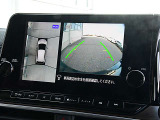 アラウンドビューモニターが付いていますのでバックも縦列駐車にも便利です。