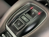 指先のわずかな動きで直感的なシフト操作が可能。エレクトリックギアセレクター