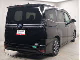 自社工房で輝くボディーと、綺麗で清潔な室内の車に生まれ変わります!もちろん当社の技術スタッフの手により、点検整備が行われます。ぜひ、お客様の目でお確かめください。