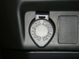 【充電用USB端子】デバイスの充電に便利です。※実際の接続端子は写真で確認or店舗までご気軽にお問合せください♪