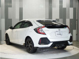 色々なお店で販売しているHonda車ですが、アフターサービスも全てお任せ頂けるのは「HondaCars正規販売店」だけ!ご納車後もお住まいの地域の販売店にて アフターサービスをお任せいただけます。