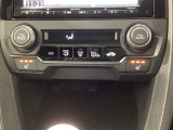 運転席と助手席にシートヒーターが付いています☆寒い時期に腰周りを温めてくれるので体全体が温まりやすいのは勿論、暖房と違い顔に風が当たらないので、乾燥肌やドライアイの方でも大丈夫☆