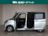 両側パワースライドドア付きだから、狭い駐車スペースなどでの 乗り降りラクラク!小さなお子さまのいるご家庭には嬉しい装備。
