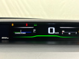 視認性の高いメーター回り。いろいろな情報も表示されます。