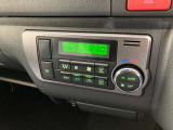 オートエアコンは温度を設定するだけで、自動で風量などを設定してくれます。運転しながら操作も必要ないので、安全性も向上します。