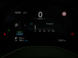 アドバンスドドライブアシストディスプレイが、EVドライブに欠かせないバッテリーの状態をはじめ、クルマの機能設定と作動状況、ルート案内など、さまざまな情報をグラフィカルに表示し安全運転をサポートします♪