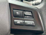 【アイサイトVer2】前方の車両等を検知し、衝突しそうな時は警報で注意を促し、ブレーキを踏む力をサポート。ブレーキを踏めなかった場合は衝突被害軽減ブレーキが作動、衝突回避をサポートします。