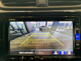 【バックカメラ(3モード)】視点を切り替えて後方を確認でき、駐車や車庫入れも安心です。